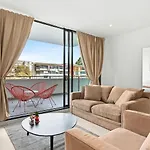 Saunders Sunbeam - Live The Macquarie Lifestyle