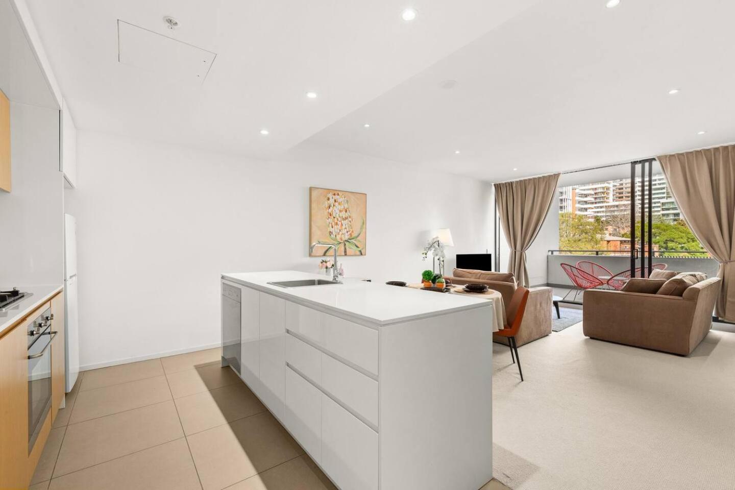 Saunders Sunbeam - Live The Macquarie Lifestyle Apartment