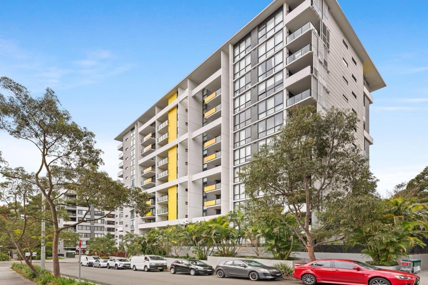 Saunders Sunbeam - Live The Macquarie Lifestyle